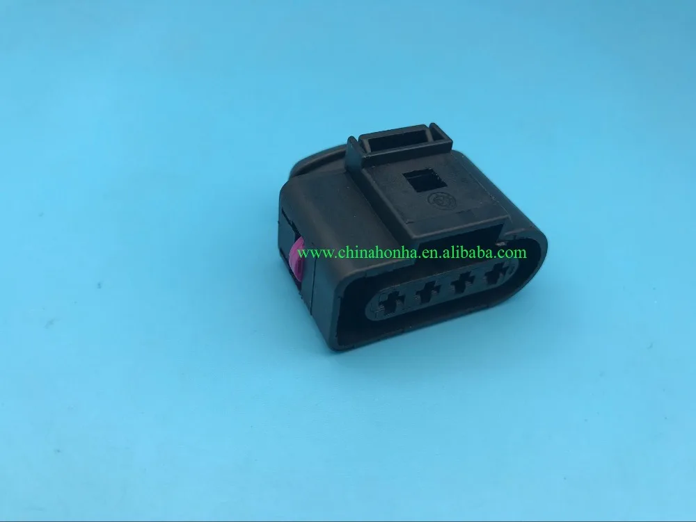 4 Pin Female 1.5mm 4 PIN FEMALE ELECTRICAL PLUGS 1J0 973 704 WIRE CONNECTOR 1J0973704 1717893/1717892
4 Pin Female 1.5mm 4 PIN FEMALE ELECTRICAL PLUGS 1J0 973 704 WIRE CONNECTOR 1J0973704 1717893/1717892