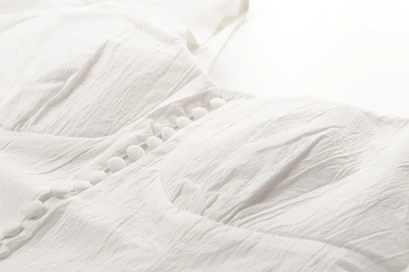 2019 Europe New Spring Vintage Women Solid Color Single Breasted Skew Collar Ruffles Full Sleeve Loose Blouses Q035 
2019 Europe New Spring Vintage Women Solid Color Single Breasted Skew Collar Ruffles Full Sleeve Loose Blouses Q035