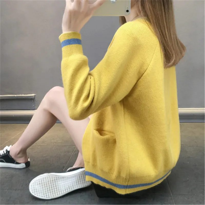Plue Size XL High waist short knitted sweater cardigan 2019 autumn winter Korean version loose and lazy wind sweater coat 718
Plue Size XL High waist short knitted sweater cardigan 2019 autumn winter Korean version loose and lazy wind sweater coat 718