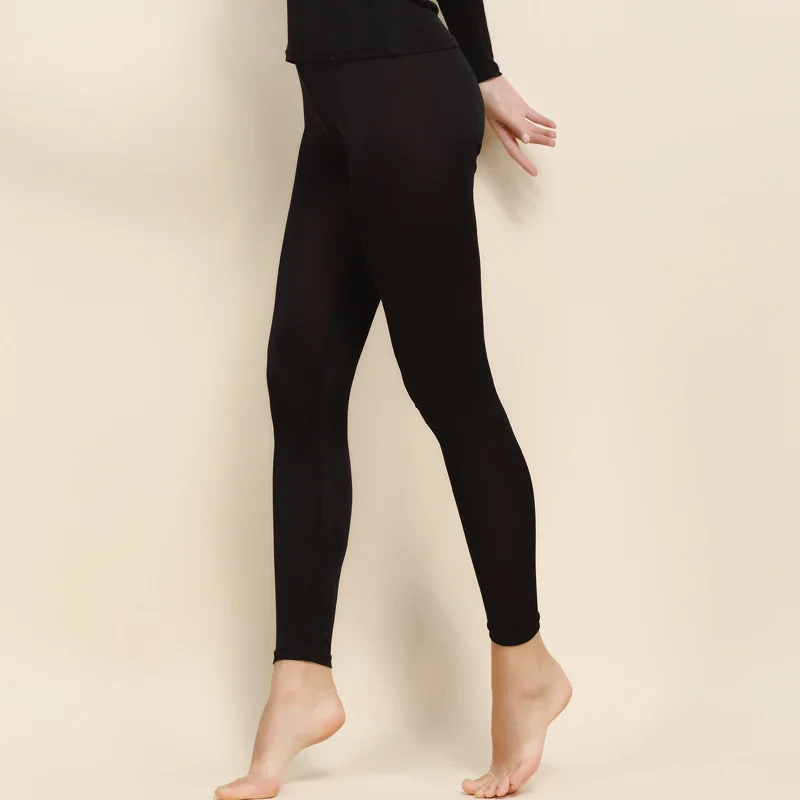 High Quality Autumn Women Long Sleep Wear Warm Underwear Woman's Thermal Antibacterial Pijama High Grade 100% Real Silk G2701A
High Quality Autumn Women Long Sleep Wear Warm Underwear Woman's Thermal Antibacterial Pijama High Grade 100% Real Silk G2701A