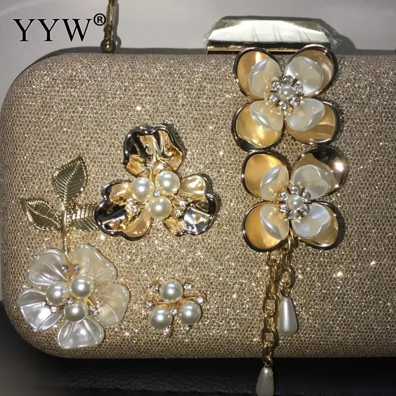 Plastic Pearl Handle Handbags Female Moon Clutch Bag Rhinestone Sequined Crossbody Bags Womens Purse Wallet Evening Clutch Chain
Plastic Pearl Handle Handbags Female Moon Clutch Bag Rhinestone Sequined Crossbody Bags Womens Purse Wallet Evening Clutch Chain