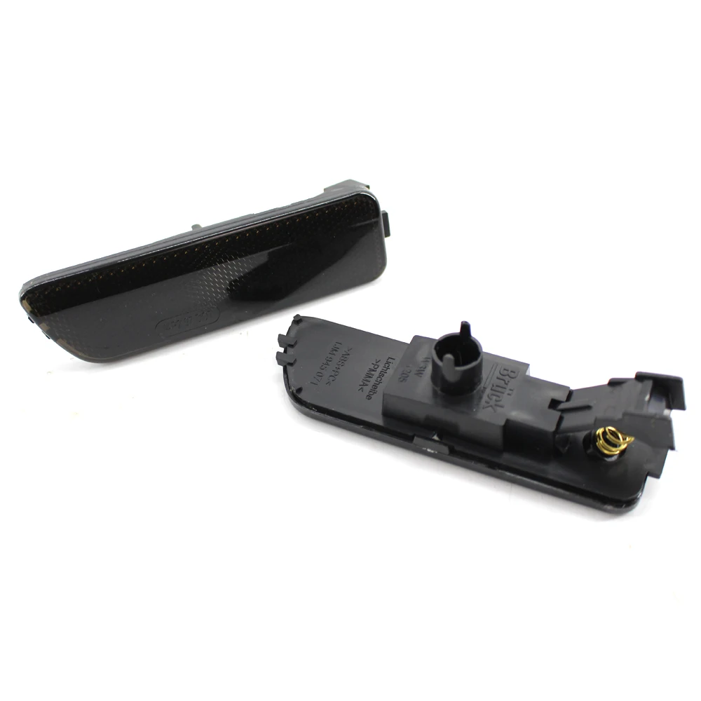 Fit For Volkswagen Golf 4 Jetta 99-05 Driver Passenger Side Marker Turn signal Light Lamp Black 1JM 945 072,1JM 945 071
Fit For Volkswagen Golf 4 Jetta 99-05 Driver Passenger Side Marker Turn signal Light Lamp Black 1JM 945 072,1JM 945 071