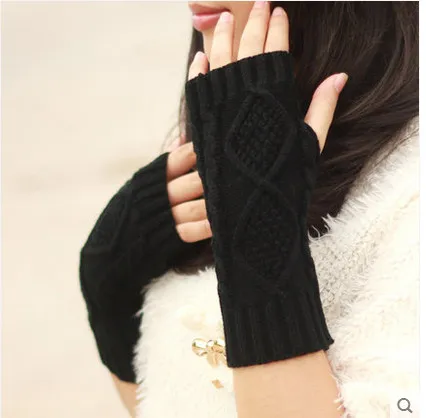 2018HOT RECOMMEND indoor keep warm arm Thin section Men's lady half woolen gloves couples leisure fashion knitted sleeve arm set
2018HOT RECOMMEND indoor keep warm arm Thin section Men's lady half woolen gloves couples leisure fashion knitted sleeve arm set