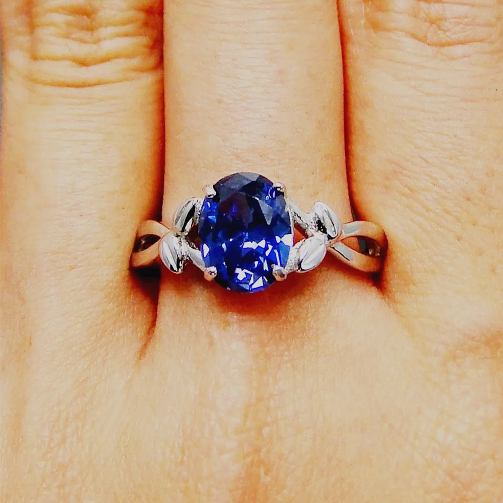 Elegant Woman Finger Rings Blue Crystal CZ Ring Band for Party Anniversary Cocktail, Made of Real 925 Sterling Silver, 7X9mm
Elegant Woman Finger Rings Blue Crystal CZ Ring Band for Party Anniversary Cocktail, Made of Real 925 Sterling Silver, 7X9mm