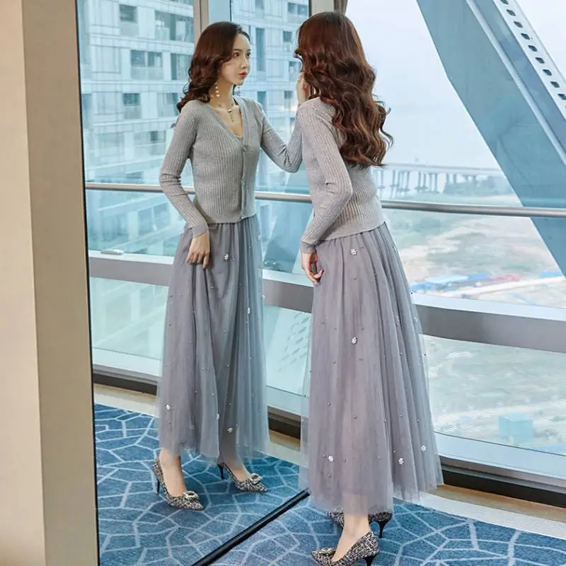 2023 Spring Autumn Women Knitted Strap+Long Sleeve Cardigan Coat +A Line Sequined Mesh Skirt 3 Piece Set Lady Sweet Suits Z322
2023 Spring Autumn Women Knitted Strap+Long Sleeve Cardigan Coat +A Line Sequined Mesh Skirt 3 Piece Set Lady Sweet Suits Z322