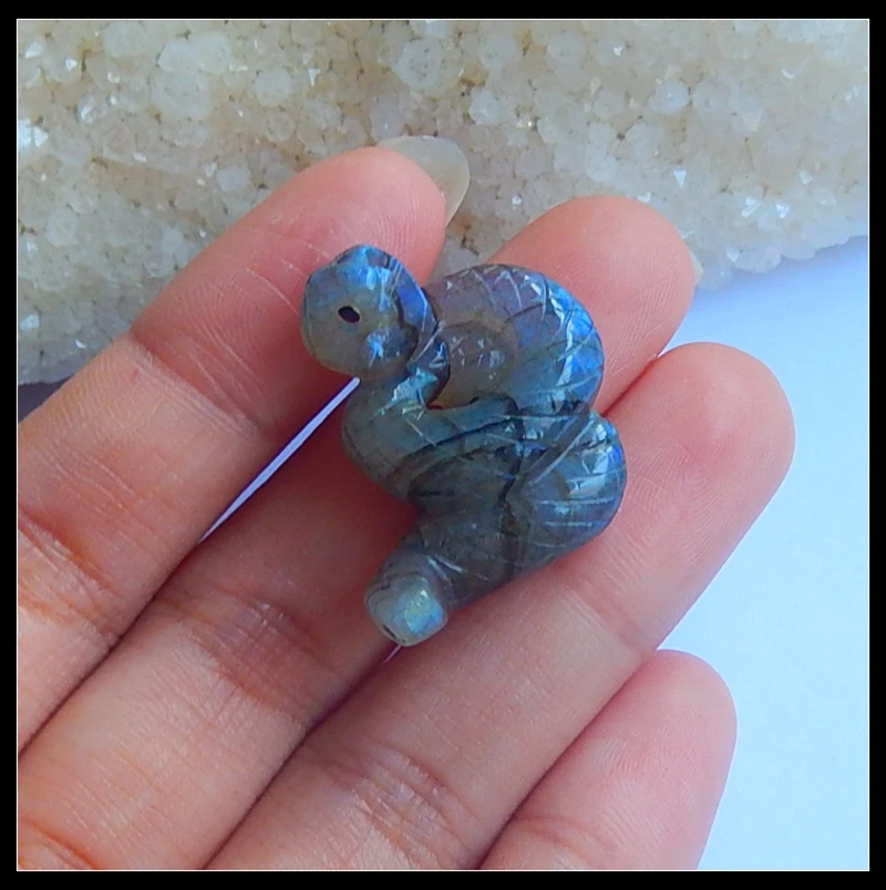 Natural Stone Labradorite Carved Snake Cabochon 26x19x10mm 6.7g semiprecious stone trendy jewelry birthday gift accessory
Natural Stone Labradorite Carved Snake Cabochon 26x19x10mm 6.7g semiprecious stone trendy jewelry birthday gift accessory