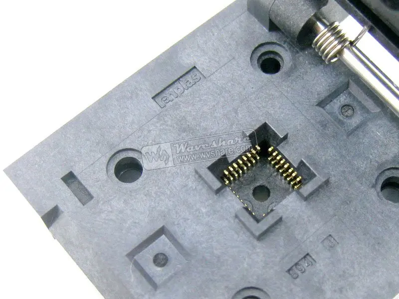 QFN32 MLP32 MLF32 QFN-32(40)B-0.65-02 Enplas QFN 7x7 mm 0.65Pitch IC Test Burn-In Socket
QFN32 MLP32 MLF32 QFN-32(40)B-0.65-02 Enplas QFN 7x7 mm 0.65Pitch IC Test Burn-In Socket