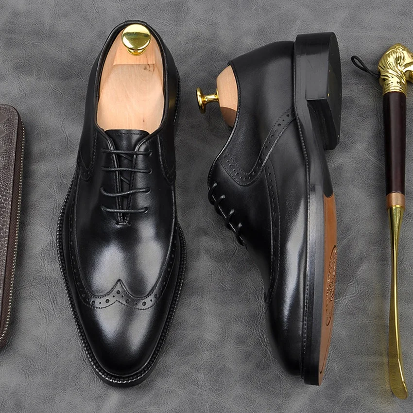 High Quality Genuine Leather Formal Dress Banquet Wingtip Brogues Shoes Luxury Goodyear Pointed Toe Men's Wedding Oxfords AM228
High Quality Genuine Leather Formal Dress Banquet Wingtip Brogues Shoes Luxury Goodyear Pointed Toe Men's Wedding Oxfords AM228