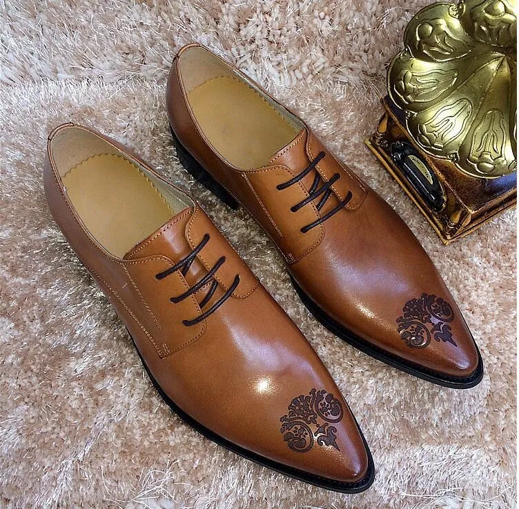 Carved Brogue Shoes Men Lace Up Genuine Leather Pointed Toes Red Wedding Shoes Party Smart Casual Height Increasing Shoes
Carved Brogue Shoes Men Lace Up Genuine Leather Pointed Toes Red Wedding Shoes Party Smart Casual Height Increasing Shoes