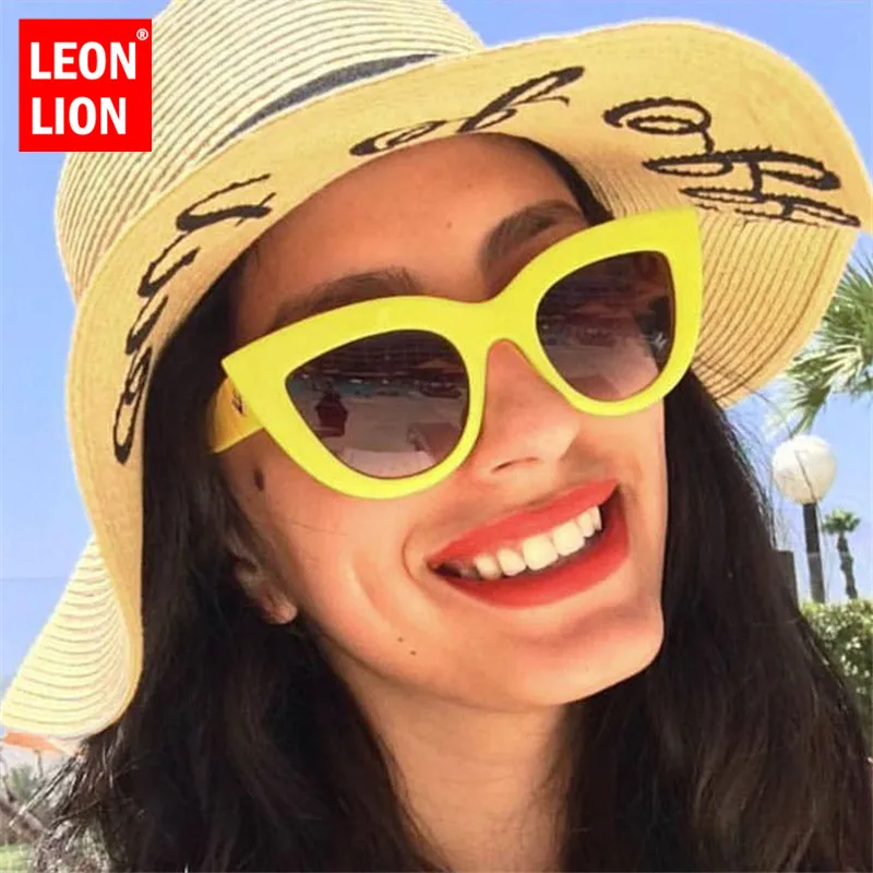 LeonLion 2021 Candies Cat Eye Sunglasses Women Luxury Plastic Sun Glasses Classic Vintage Outdoor Oculos De Sol Gafas UV400
LeonLion 2021 Candies Cat Eye Sunglasses Women Luxury Plastic Sun Glasses Classic Vintage Outdoor Oculos De Sol Gafas UV400