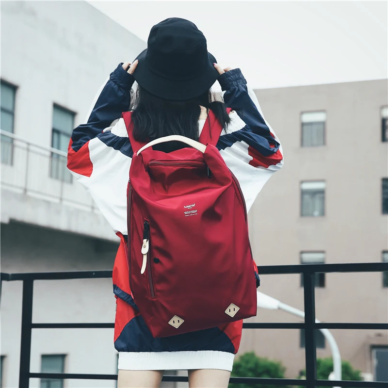 Japan super large capacity portable nylon travelling bag, light sports fitness backpack, female Pure color Travel Shoulder Bag
Japan super large capacity portable nylon travelling bag, light sports fitness backpack, female Pure color Travel Shoulder Bag
