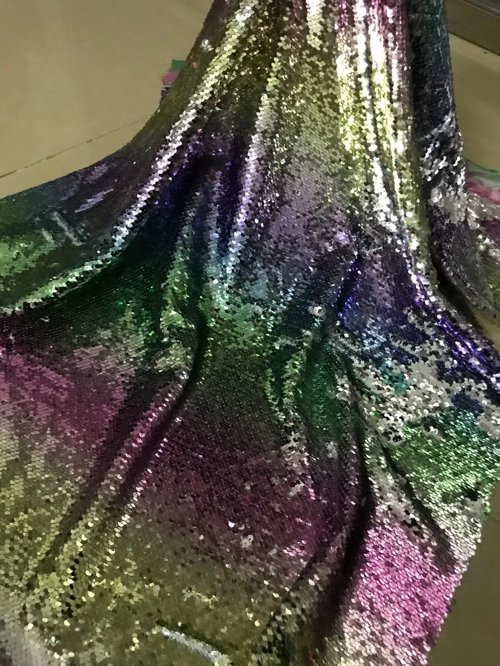 special Embroidered tulle net lace fashionable L-4923 African French Lace Fabric with sequins
special Embroidered tulle net lace fashionable L-4923 African French Lace Fabric with sequins