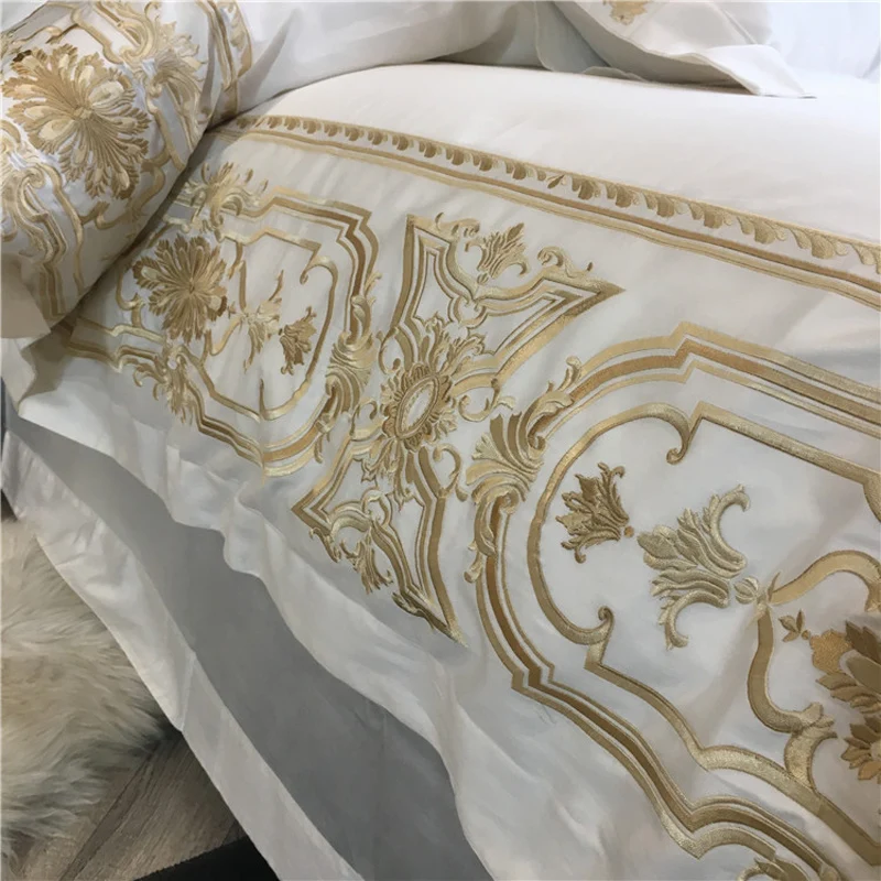 Luxury Golden White 100S Egyptian cotton Embroidery Bedding sets Queen King Royal Duvet cover Bed sheet set Pillowcases 4/6pcs
Luxury Golden White 100S Egyptian cotton Embroidery Bedding sets Queen King Royal Duvet cover Bed sheet set Pillowcases 4/6pcs