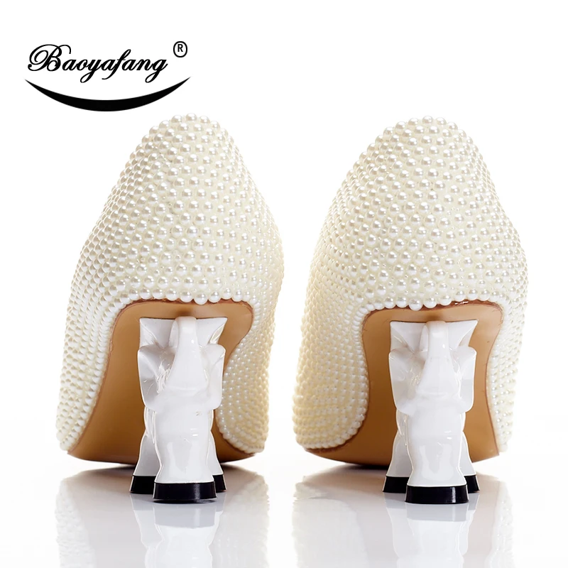 BaoYaFang New Ivory Pearl Wedding shoes Woman strange style Elephant heel Girls Performance shoes Ladies party shoes sweet heel
BaoYaFang New Ivory Pearl Wedding shoes Woman strange style Elephant heel Girls Performance shoes Ladies party shoes sweet heel
