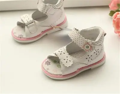 NEW 1pair children's Orthopedic Shoes Kids Genuine Leather,summer Sandals, Baby Child Sandals shoes
NEW 1pair children's Orthopedic Shoes Kids Genuine Leather,summer Sandals, Baby Child Sandals shoes
