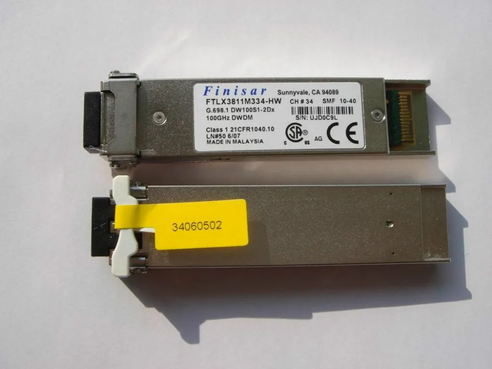 FINISAR FTLX3811M334-HW XFP-1550.12nm-9.95G ~ 11,1 Гб/c-80 км оптический трансивер XFP
FINISAR FTLX3811M334-HW XFP-1550.12nm-9.95G ~ 11,1 Гб/c-80 км оптический трансивер XFP