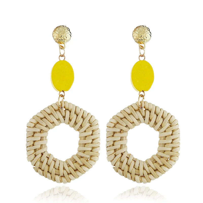 Fashion Simple Exquisite Geometric Cutout Pendant Earrings Women's Personality Creative Asymmetry Crescent Stars Earrings
Fashion Simple Exquisite Geometric Cutout Pendant Earrings Women's Personality Creative Asymmetry Crescent Stars Earrings