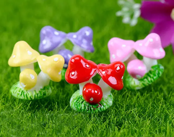 4 Pcs/lot Mini Small Mushroom Small Ornaments Three Mushrooms Fairy Decor Home Decor Miniature Garden 4 Colors
4 Pcs/lot Mini Small Mushroom Small Ornaments Three Mushrooms Fairy Decor Home Decor Miniature Garden 4 Colors