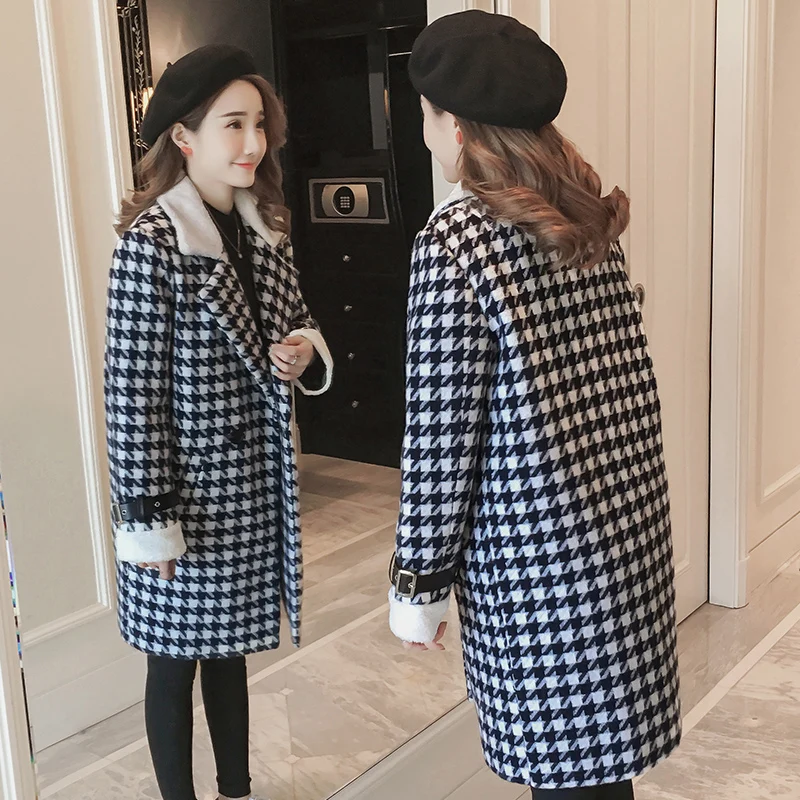 Fashion women's plaid woolen coat female long section 2019 new woolen coat popular thick winter coat ladies loose wild trend
Fashion women's plaid woolen coat female long section 2019 new woolen coat popular thick winter coat ladies loose wild trend