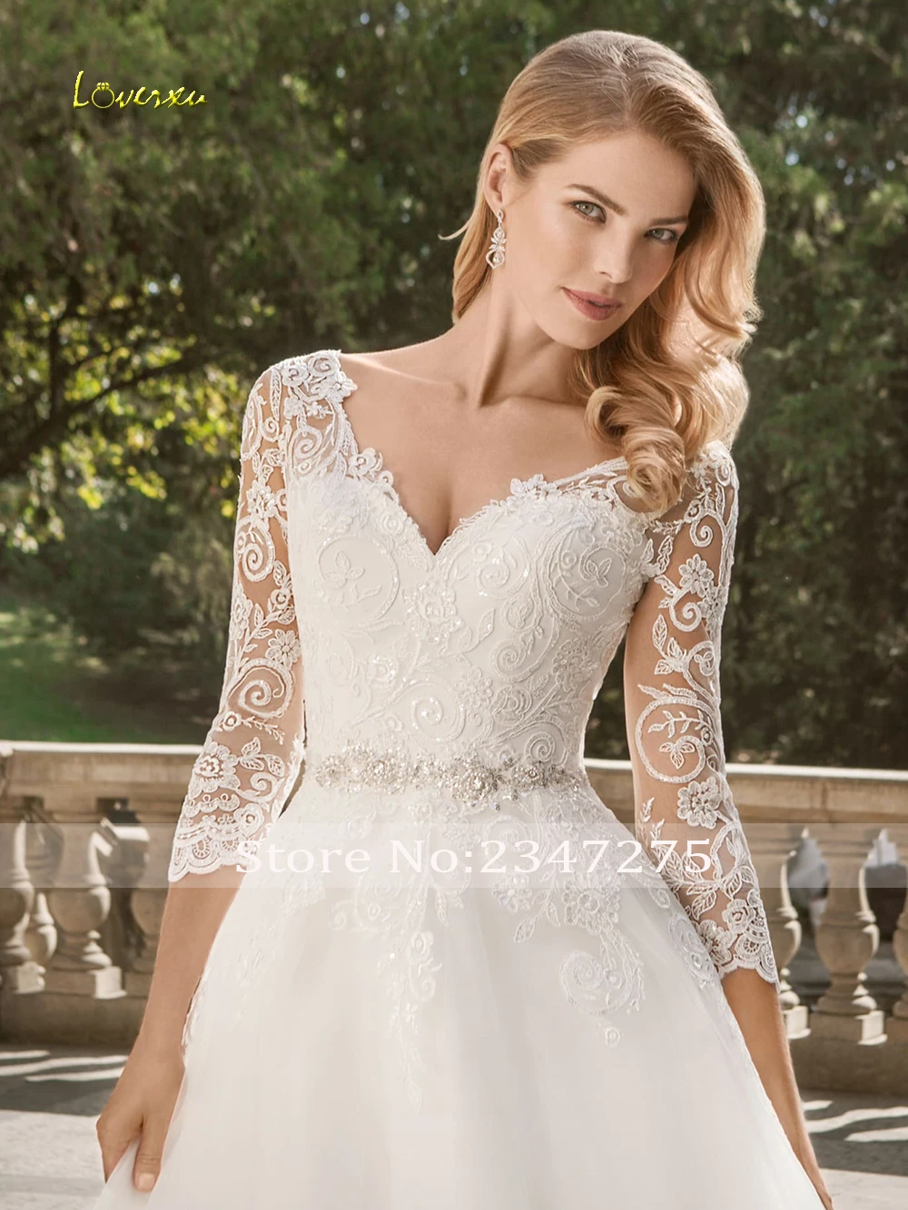 Loverxu Luxury V Neck Three Quarter Vintage Wedding Dresses 2019 Elegant Illusion Appliques Court Train Bridal Gowns Plus Size
Loverxu Luxury V Neck Three Quarter Vintage Wedding Dresses 2019 Elegant Illusion Appliques Court Train Bridal Gowns Plus Size