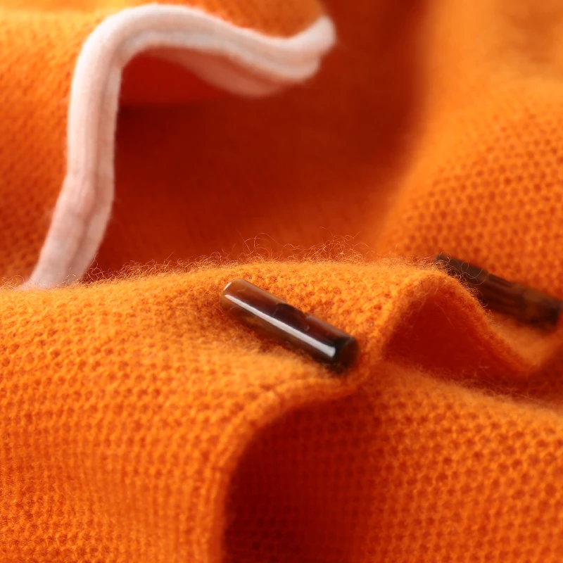 2019 winter goat cashmere female fashion brand boutique short cardigan sweater horn buckle stitching color knit sweater wj1325
2019 winter goat cashmere female fashion brand boutique short cardigan sweater horn buckle stitching color knit sweater wj1325