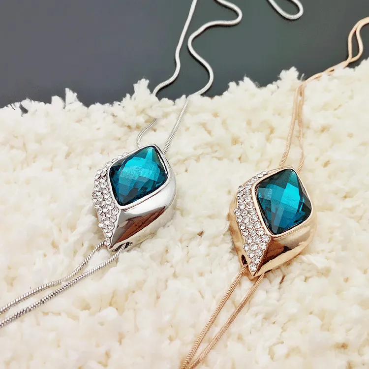 2018 New Arrival Women Pendant Hollow The Big Crystal Long Tassel Paragraph Sweater Chain All-match Decorative Necklace
2018 New Arrival Women Pendant Hollow The Big Crystal Long Tassel Paragraph Sweater Chain All-match Decorative Necklace