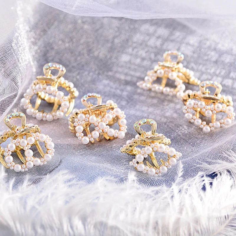 Boutique Imitation Pearl Hair Claws For Women Heart Bowkont Shape Girls Crab Hairpin Small Hair Clip Alloy Hair Accessories
Boutique Imitation Pearl Hair Claws For Women Heart Bowkont Shape Girls Crab Hairpin Small Hair Clip Alloy Hair Accessories