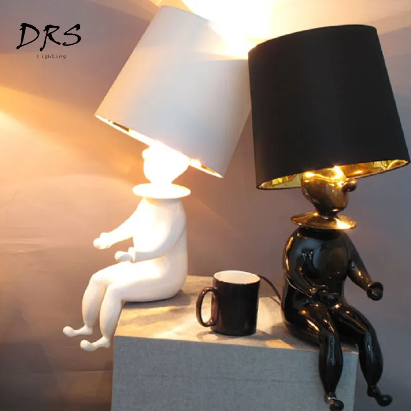 Modern Doll Bedside Desk Lamp Creative Fashion Bedroom Living Room Desktop Lights Eur Style Simple Character Clown Table Lamps
Modern Doll Bedside Desk Lamp Creative Fashion Bedroom Living Room Desktop Lights Eur Style Simple Character Clown Table Lamps