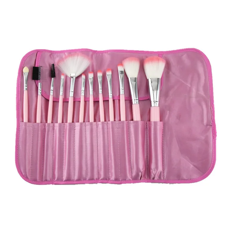 12pcs/set Professional Makeup Brushes Set Fan Powder Foundation Blush Eye shadow Lip full brush for makeup with Brush bag
12pcs/set Professional Makeup Brushes Set Fan Powder Foundation Blush Eye shadow Lip full brush for makeup with Brush bag
