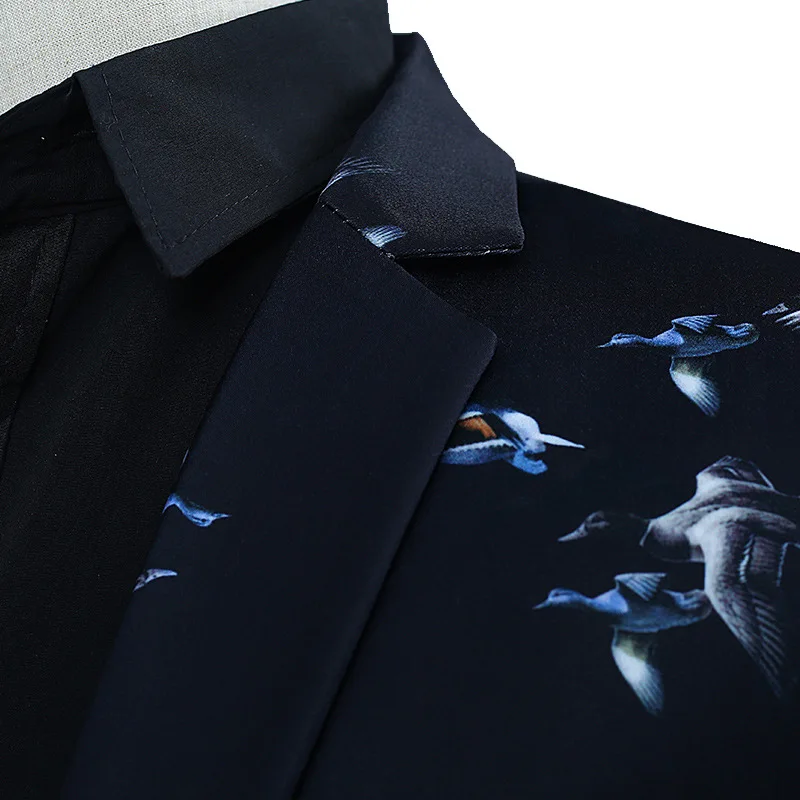 2020 male gentleman groom dress suit suits show male host MC DJ studio theme printing two birds
2020 male gentleman groom dress suit suits show male host MC DJ studio theme printing two birds