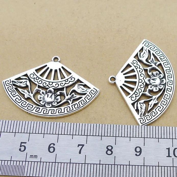 20pcs Charm fan Flower net pendants 25*37mm Antique silver Handmade Jewelry Making DIY Supplies European Alloy accessories Hot
20pcs Charm fan Flower net pendants 25*37mm Antique silver Handmade Jewelry Making DIY Supplies European Alloy accessories Hot