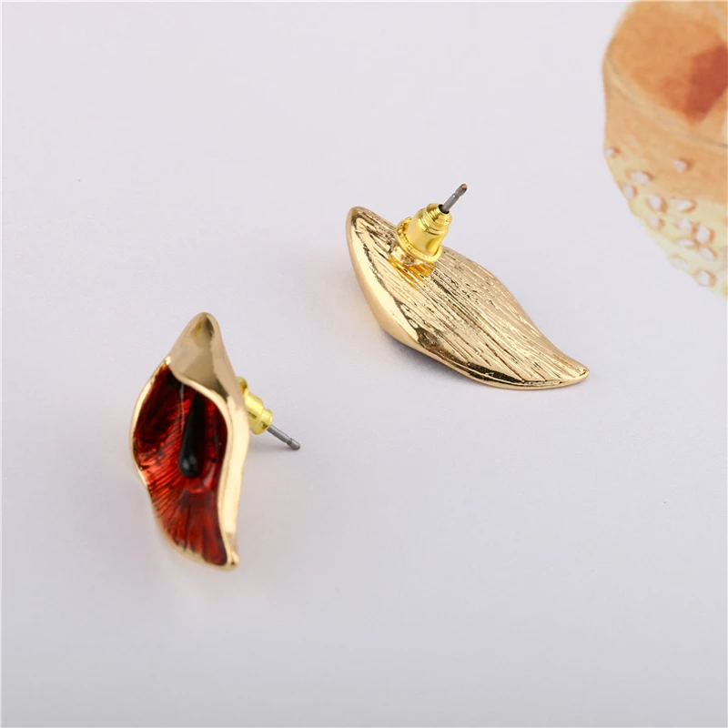 Calla Lily Stud Earrings Red Flower Jewelry Women Fashion Gold Color Bijoux Girls Fashion Accessory Bud Modern Design Charms
Calla Lily Stud Earrings Red Flower Jewelry Women Fashion Gold Color Bijoux Girls Fashion Accessory Bud Modern Design Charms