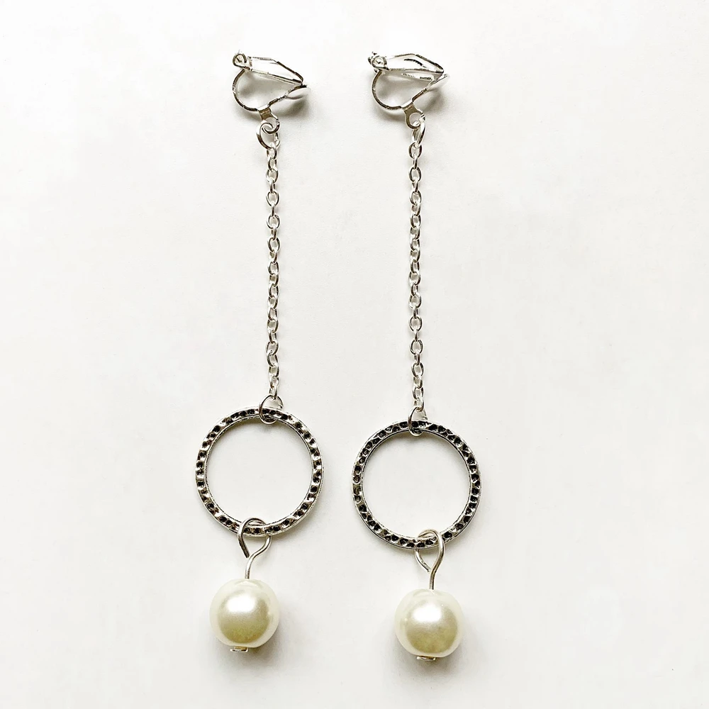 Geometric Big Round Circle Earrings Clip On Imitation Pearl Tassel Earrings Silver-color Long Tassel Earrings Female Women Girls
Geometric Big Round Circle Earrings Clip On Imitation Pearl Tassel Earrings Silver-color Long Tassel Earrings Female Women Girls