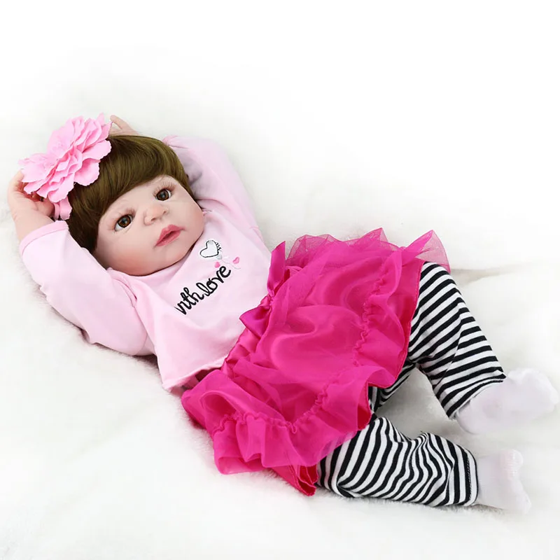 55CM full body silicone reborn dolls girl doll reborn babies blond hair magnetic mouth Kids bonecas
55CM full body silicone reborn dolls girl doll reborn babies blond hair magnetic mouth Kids bonecas