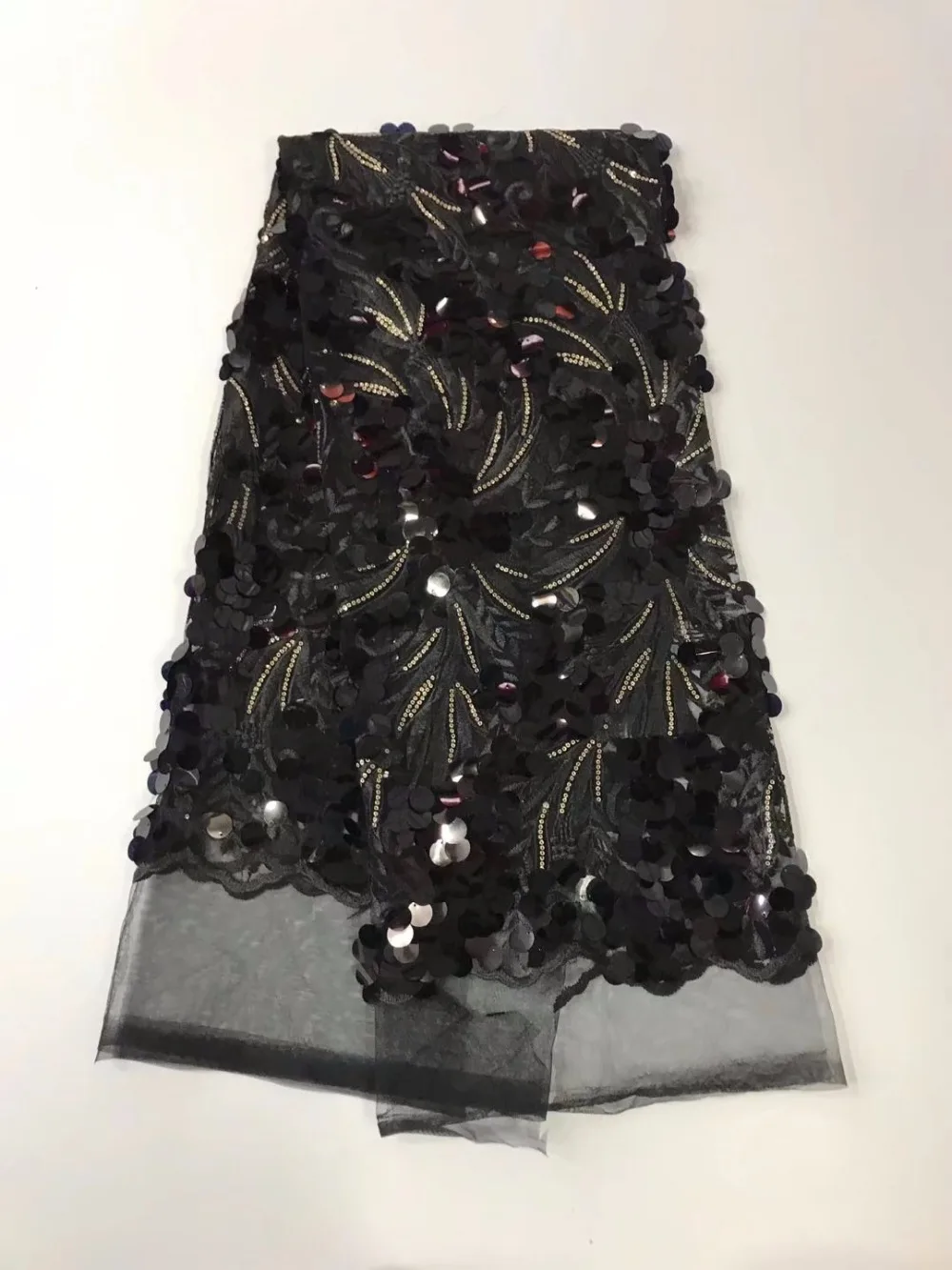 High quality Black color tulle lace fabric latest big sequin trim embroidered mesh tulle fabric for women long dress JRB-JY6944
High quality Black color tulle lace fabric latest big sequin trim embroidered mesh tulle fabric for women long dress JRB-JY6944