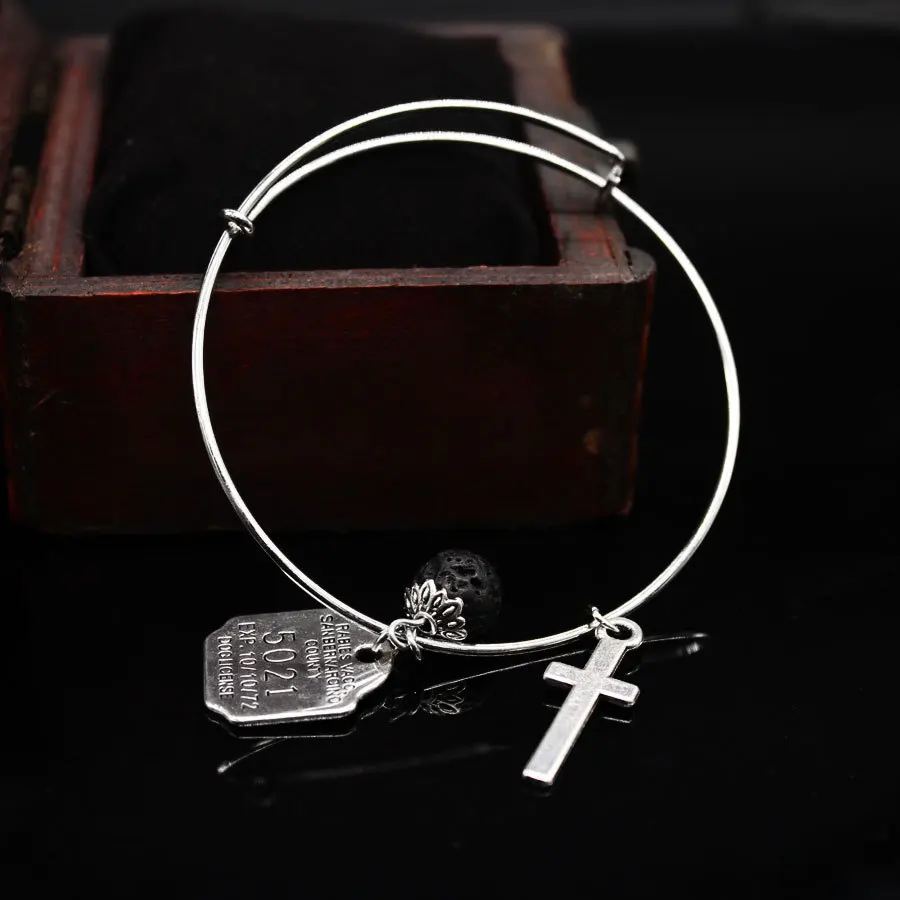 ALX 006 new European style of ancient svalloy cross pendant bracelet bangle jewelry factory direct foreign trade
ALX 006 new European style of ancient svalloy cross pendant bracelet bangle jewelry factory direct foreign trade
