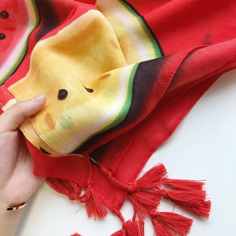 NEW fresh fruit print hijab scarf tassel floral muslim hijabs activity style fashion women scarves shawls brand soft muffler
NEW fresh fruit print hijab scarf tassel floral muslim hijabs activity style fashion women scarves shawls brand soft muffler