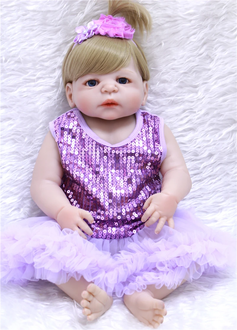2017 Fashion new bebe girl reborn menina 55 cm doll full silicone dolls reborn brinquedos Toys For Girls Gift Lovely Birthday
2017 Fashion new bebe girl reborn menina 55 cm doll full silicone dolls reborn brinquedos Toys For Girls Gift Lovely Birthday