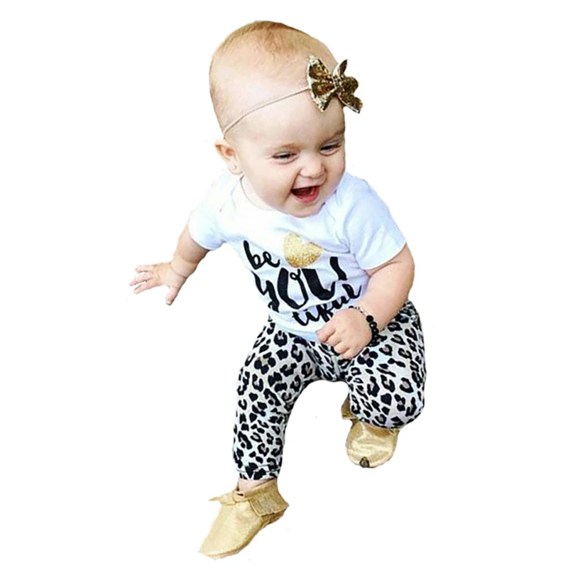 SOSOCOER Brand Girls Clothing Set Summer Style Letter Pattern T-shirt+Leopard Pants 2pcs Baby Clothes Kids Boys Clothing Sets
SOSOCOER Brand Girls Clothing Set Summer Style Letter Pattern T-shirt+Leopard Pants 2pcs Baby Clothes Kids Boys Clothing Sets