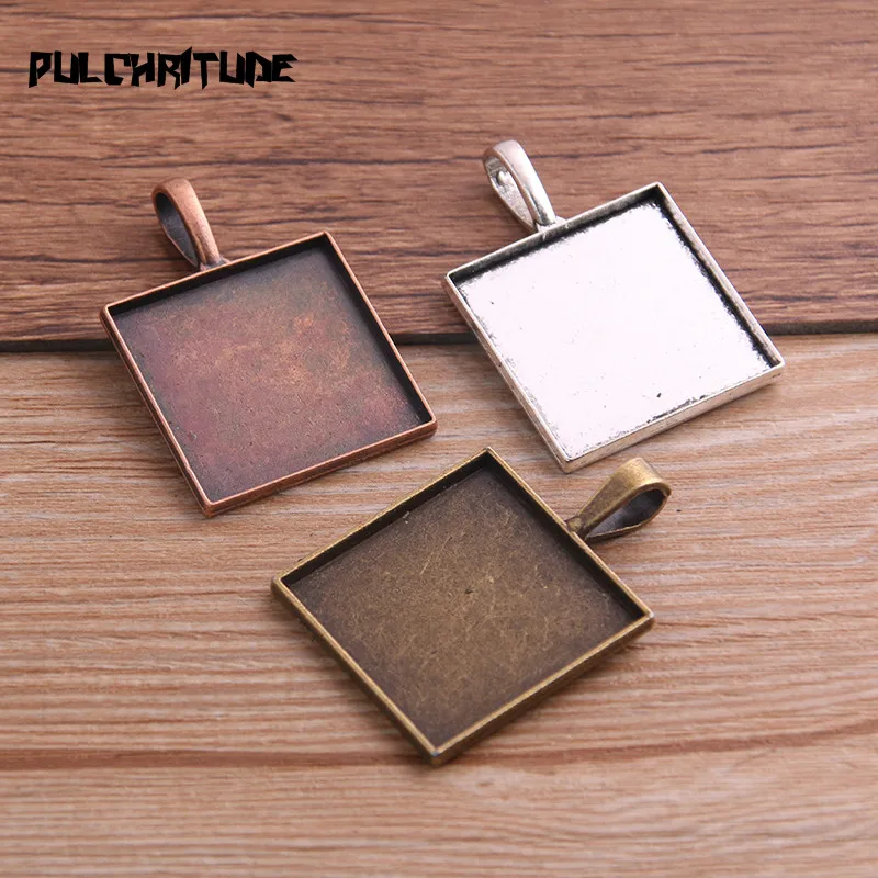 3PCS 25mm Inner Size 3 Colors Plated Classic Simple Square Style Cabochon Base Setting Charms Pendant
3PCS 25mm Inner Size 3 Colors Plated Classic Simple Square Style Cabochon Base Setting Charms Pendant