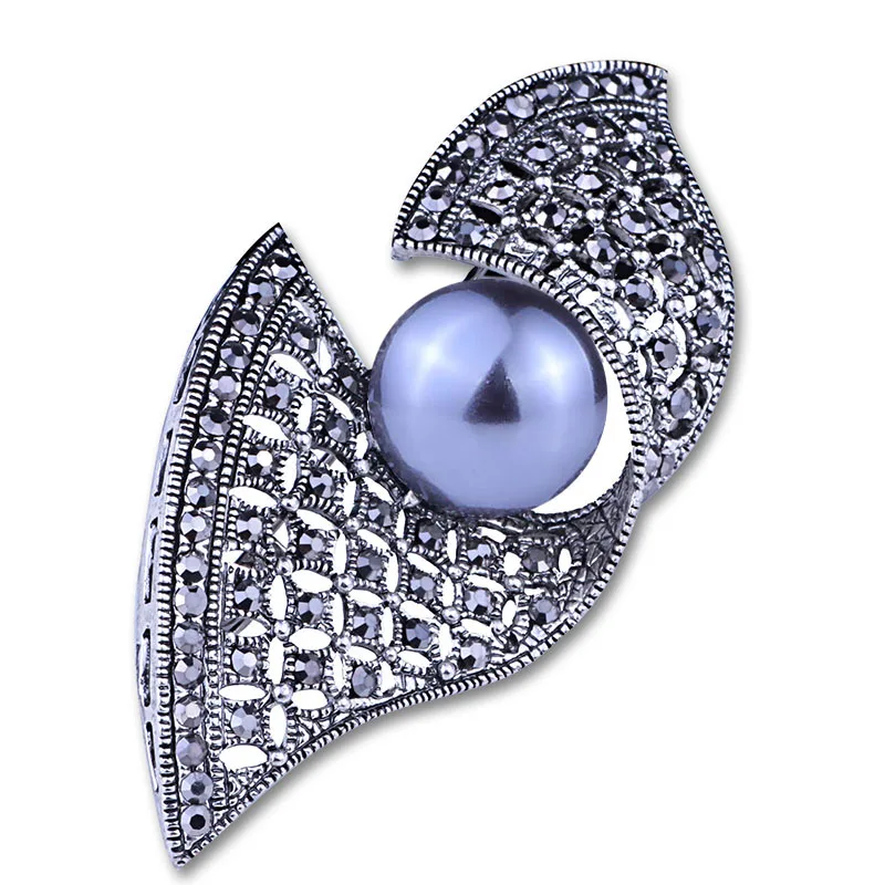 FARLENA Jewelry Black Gun Plated Imitated Pearl leaf Pins and Brooches Vintage Rhinestone Brooch for Women
FARLENA Jewelry Black Gun Plated Imitated Pearl leaf Pins and Brooches Vintage Rhinestone Brooch for Women