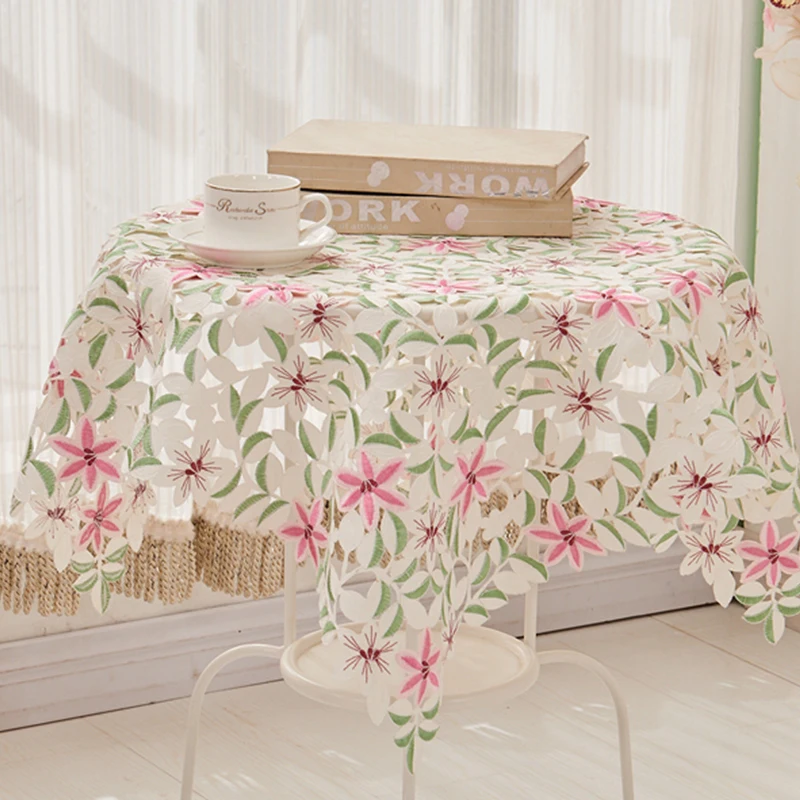 Hot Sale Elegant Polyester Satin Jacquard Embroidery Floral Tablecloths Handmade Embroidered Table Cloth Cover Overlays
Hot Sale Elegant Polyester Satin Jacquard Embroidery Floral Tablecloths Handmade Embroidered Table Cloth Cover Overlays
