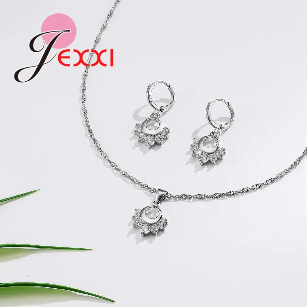 Vintage Hollow Out Round Shape 925 Sterling Silver Necklace Earring Set With Shiny 7 Pcs Clear Crystal Bridal Jewelry Set
Vintage Hollow Out Round Shape 925 Sterling Silver Necklace Earring Set With Shiny 7 Pcs Clear Crystal Bridal Jewelry Set