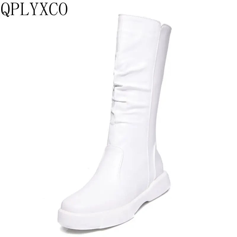 QPLYXCO New Big size 34-43 winter boots Fashion shoes Woman flat heels casual Middle barrel boots warm zapatos mujer 9588-13
QPLYXCO New Big size 34-43 winter boots Fashion shoes Woman flat heels casual Middle barrel boots warm zapatos mujer 9588-13