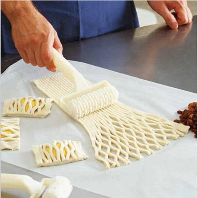 High Quality Embossing Dough Roller Lattice Cutter Pie Pizza Cookie Mould Pastry Plastic Baking Tools Bakeware Accessories Small
High Quality Embossing Dough Roller Lattice Cutter Pie Pizza Cookie Mould Pastry Plastic Baking Tools Bakeware Accessories Small