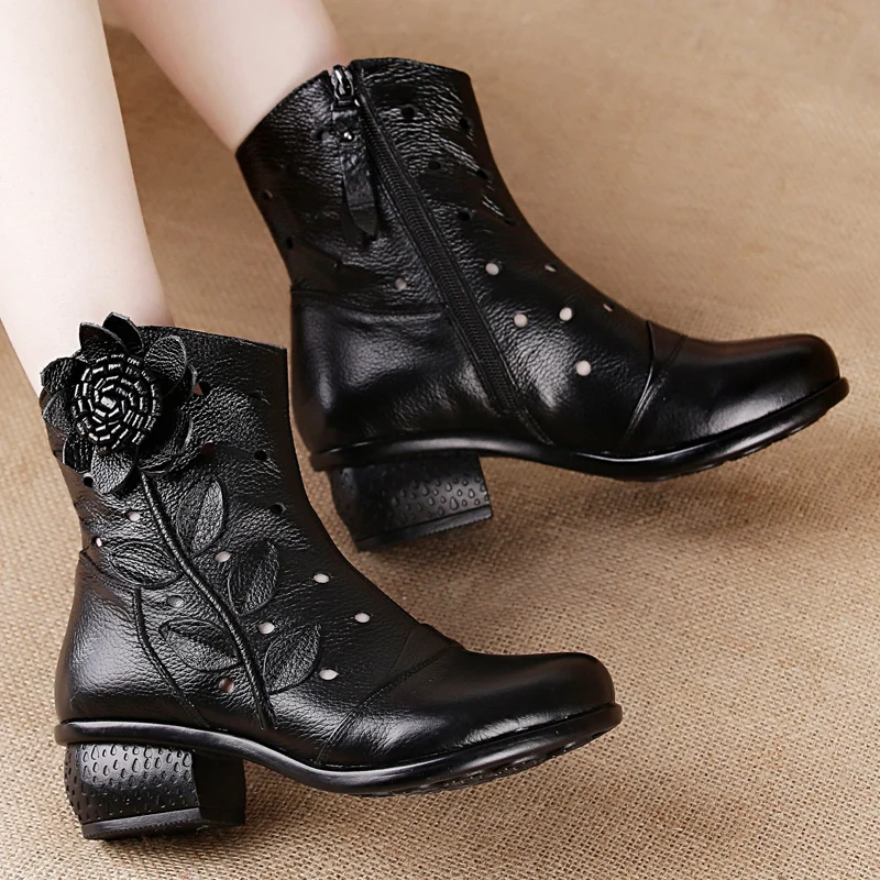BeckyWalk Autumn Cut-Outs Women Boots Handmade Fashion Holes Women Shoes Retro Genuine Leather Soft Ankle Martin Boots WSH2975
BeckyWalk Autumn Cut-Outs Women Boots Handmade Fashion Holes Women Shoes Retro Genuine Leather Soft Ankle Martin Boots WSH2975
