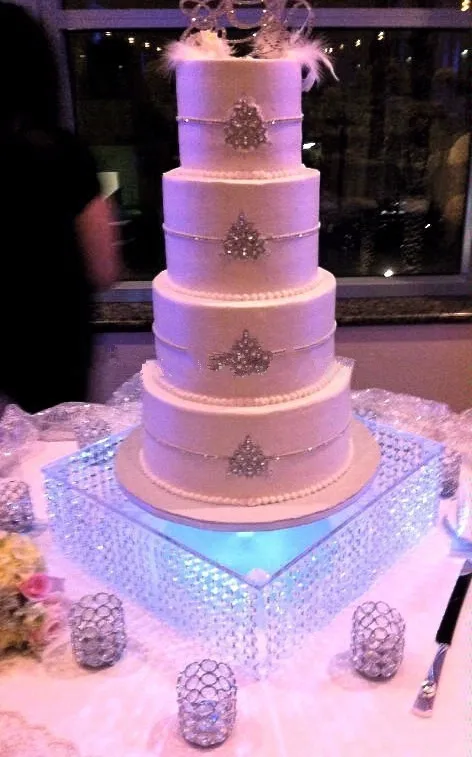 wedding centerpiece including the LED ,Table Centerpiece/wedding glass crystal cake stand/16" diameter 8"tall/40cmx20cm tall
wedding centerpiece including the LED ,Table Centerpiece/wedding glass crystal cake stand/16" diameter 8"tall/40cmx20cm tall