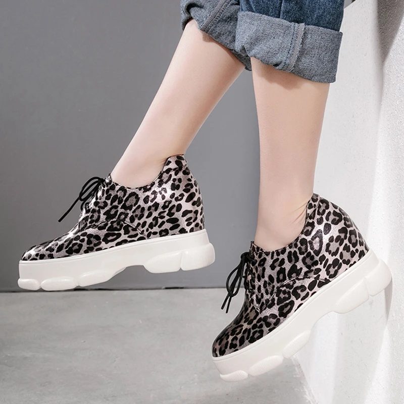 ISNOM Leather Flats Women Cross Tied Round Toe Footwear Leopard Print Shoes Ladies Platform Casual Elevator Shoes Woman Spring
ISNOM Leather Flats Women Cross Tied Round Toe Footwear Leopard Print Shoes Ladies Platform Casual Elevator Shoes Woman Spring