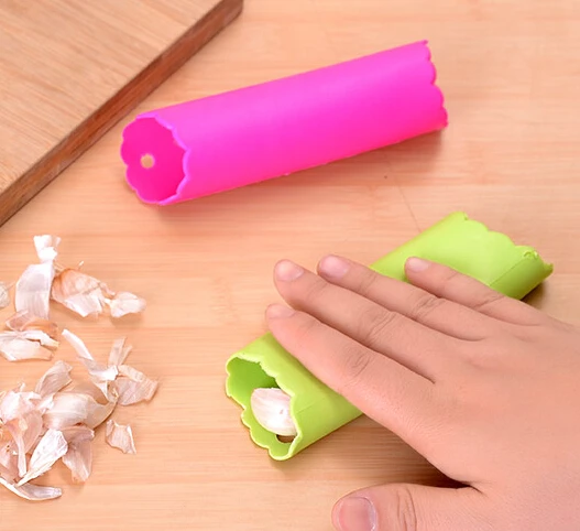 3pcs/lot Magic practical healthy Silicone Vegetable Slicer Latest Garlic Peeler Machine To Peel Shell Kitchen Gadgets tools
3pcs/lot Magic practical healthy Silicone Vegetable Slicer Latest Garlic Peeler Machine To Peel Shell Kitchen Gadgets tools