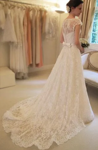 Excellent was married wedding dress lace cape sleeve short sleeve homemade married marriage gauze bank has wedding dress KL54
Excellent was married wedding dress lace cape sleeve short sleeve homemade married marriage gauze bank has wedding dress KL54